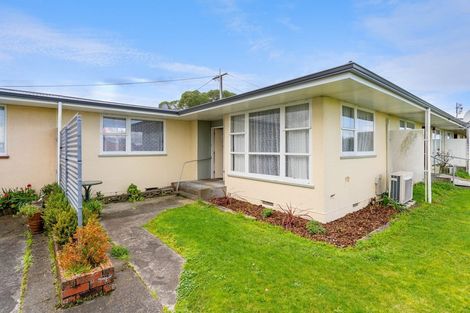 Photo of property in Cedarwood Flats, 10/15 Opaki Road, Lansdowne, Masterton, 5810