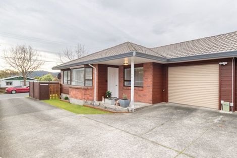 Photo of property in 9a Korau Grove, Stokes Valley, Lower Hutt, 5019