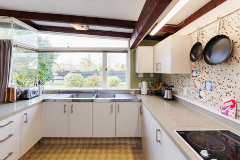 Photo of property in 37 Montgomery Terrace, Hokowhitu, Palmerston North, 4410