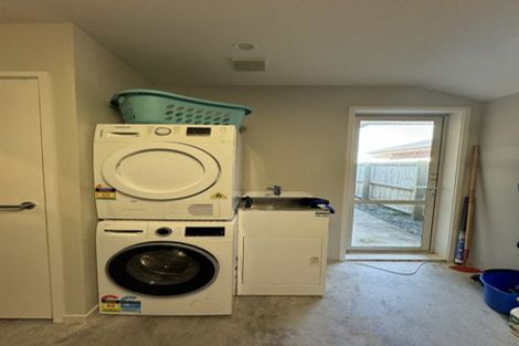 Photo of property in 6 Vahsel Bay Place, Wigram, Christchurch, 8025