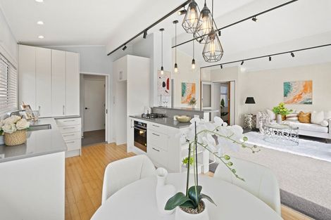 Photo of property in 84 Tiraumea Drive, Pakuranga, Auckland, 2010