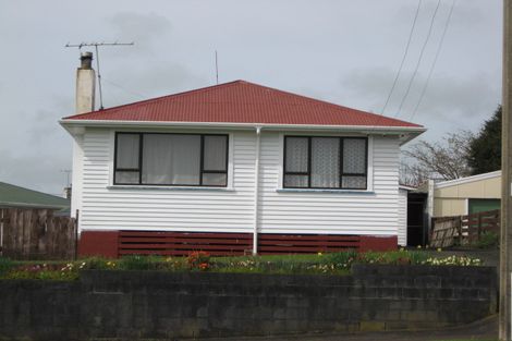Photo of property in 15 Raleigh Street, Waitara, 4320