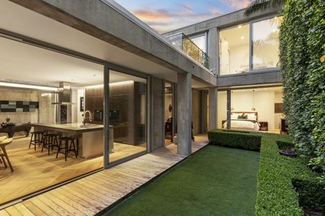 Photo of property in 34 Schofield Street, Grey Lynn, Auckland, 1021