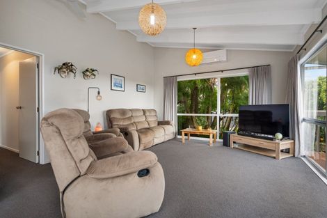 Photo of property in 44 Victory Street, Welcome Bay, Tauranga, 3112