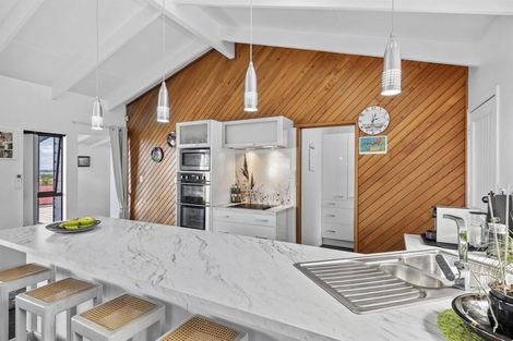 Photo of property in 12 Da Vinci Place, West Harbour, Auckland, 0618