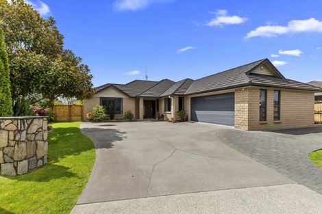 Photo of property in 1 Holly Place, Rototuna North, Hamilton, 3210