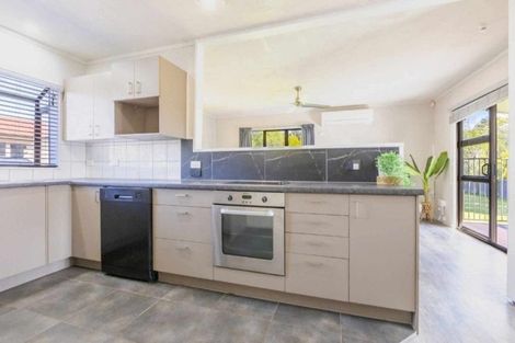 Photo of property in 28 Watts Street, Waipawa, 4210