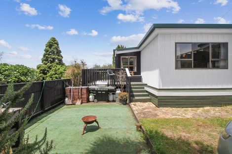 Photo of property in 9 Constable Road, Waiuku, 2123