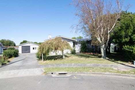 Photo of property in 9 Waterford Place, Westbrook, Palmerston North, 4412