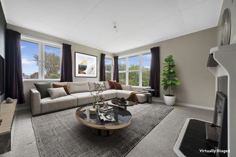 Photo of property in 12 Bristol Crescent, Roslyn, Palmerston North, 4414