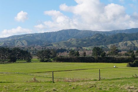 Photo of property in 165 Otaki Gorge Road, Hautere, 5582