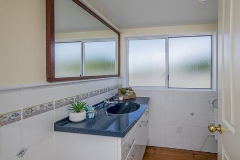 Photo of property in 68 Marine Parade, Otaki Beach, Otaki, 5512