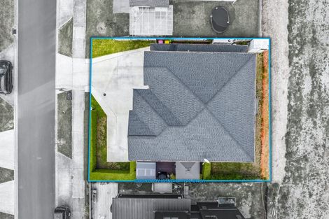 Photo of property in 36 Resolution Drive, Gulf Harbour, Whangaparaoa, 0930