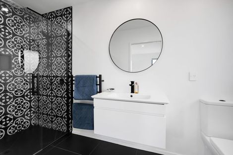 Photo of property in 8 Tikorangi Road East, Tikorangi, 4383