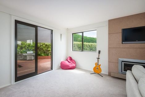 Photo of property in 54a Belleview Terrace, Mount Pleasant, Christchurch, 8081