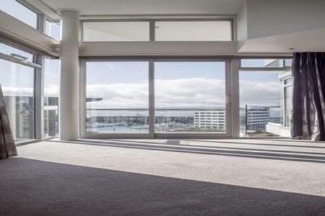 Photo of property in Piermont Apartments, 8a/82 Cable Street, Te Aro, Wellington, 6011