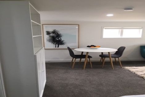 Photo of property in 1/1 Deuxberry Avenue, Northcote, Auckland, 0627