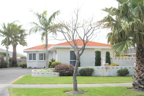 Photo of property in 15 Monterey Key, Papamoa Beach, Papamoa, 3118