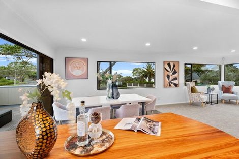 Photo of property in 1 Armagh Road, Blockhouse Bay, Auckland, 0600