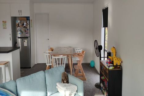 Photo of property in 8 Trosk Place, Waiuku, 2123