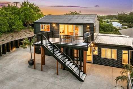 Photo of property in 113 Takatu Road, Tawharanui Peninsula, Warkworth, 0986