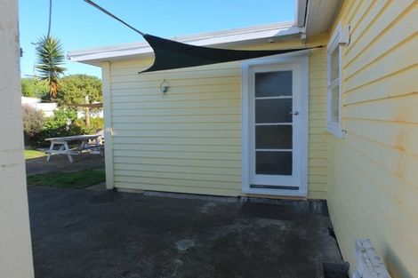Photo of property in 48 Seabury Avenue, Foxton Beach, Foxton, 4815