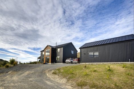 Photo of property in 76 Te Kapua Rise, 4182