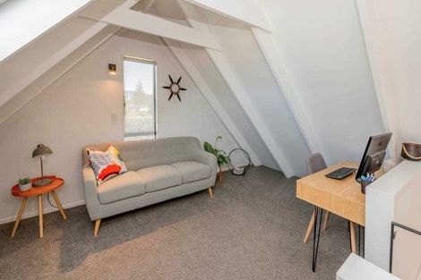 Photo of property in 27 Hemara Street, Waikanae Beach, Waikanae, 5036