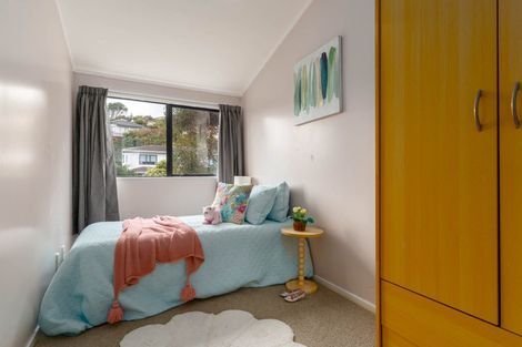 Photo of property in 6 Furlong Crescent, Churton Park, Wellington, 6037