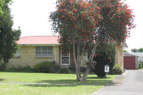 Photo of property in 291 Shakespeare Street, Leamington, Cambridge, 3432
