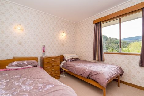 Photo of property in 41 Village Loop Road, Waipori Falls, Outram, 9073