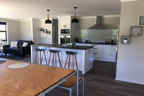 Photo of property in 2 Kahu Close, Kaiteriteri, Motueka, 7197