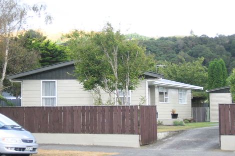 Photo of property in 22 Gemstone Drive, Birchville, Upper Hutt, 5018