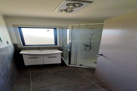 Photo of property in 45 Coniston Avenue, Te Atatu South, Auckland, 0610