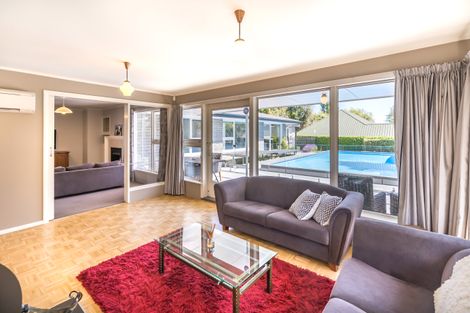 Photo of property in 6 Stanbury Avenue, Somerfield, Christchurch, 8024