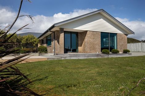 Photo of property in 2 Karoro Place, Karoro, Greymouth, 7805