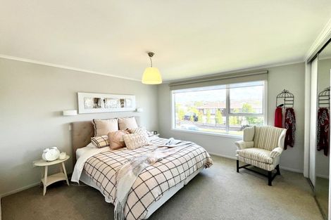 Photo of property in 3/35 Rangitoto Terrace, Milford, Auckland, 0620