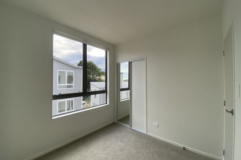 Photo of property in 5/2 Moor Avenue, Te Atatu Peninsula, Auckland, 0610