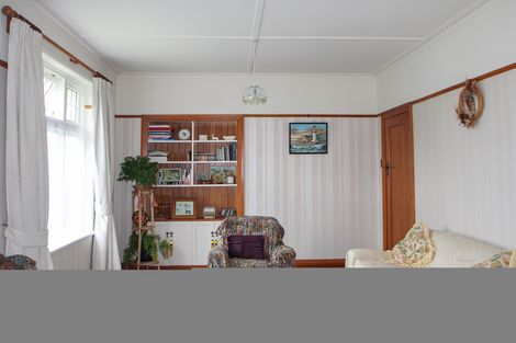 Photo of property in 4 Ure Street, South Hill, Oamaru, 9400