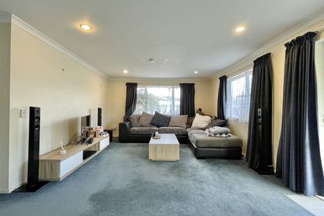 Photo of property in 17 Phar Lap Grove, Trentham, Upper Hutt, 5018