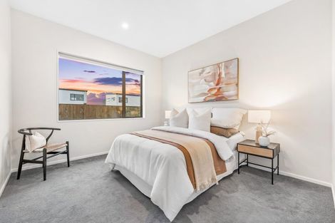 Photo of property in 3 Tarras Road, Kumeu, 0810