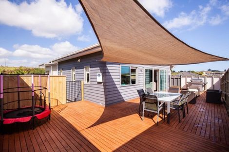 Photo of property in 13a Heta Road, Highlands Park, New Plymouth, 4312