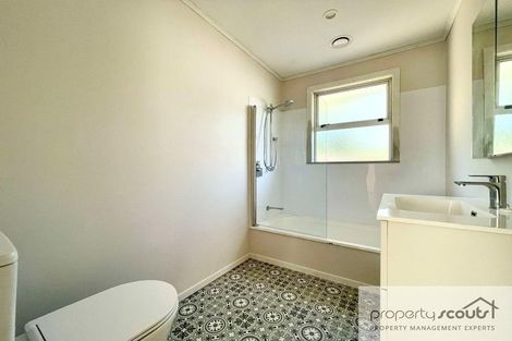 Photo of property in 11a Camden Street, Vogeltown, New Plymouth, 4310