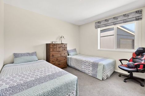 Photo of property in 1 Criffel Place, Luggate, Cromwell, 9383