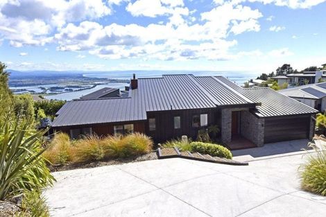 Photo of property in 3 Stoneyridge Close, Mount Pleasant, Christchurch, 8081