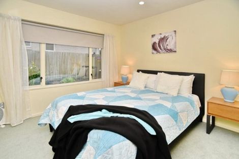 Photo of property in 395 Yaldhurst Road, Russley, Christchurch, 8042