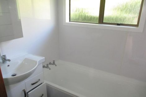 Photo of property in 4 Buckley Grove, Paraparaumu, 5032