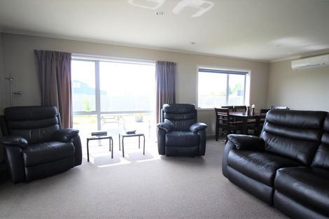 Photo of property in 14 Rhoboro Road, Twizel, 7901