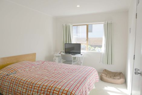 Photo of property in 2/28 Priestley Drive, Bucklands Beach, Auckland, 2014