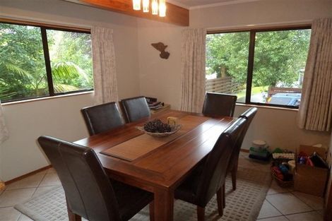 Photo of property in 1/130 Cliff View Drive, Green Bay, Auckland, 0604